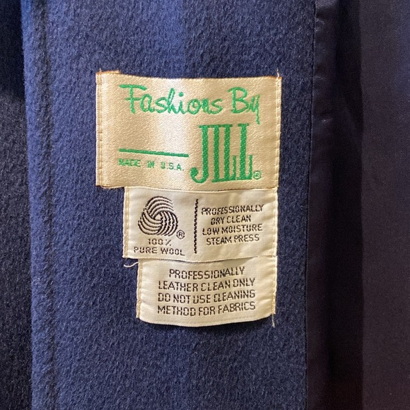 VTG Fashions by Jill 100% Pure Wool Full Length Coat - Navy w/ Suede Details - Picture 9 of 11